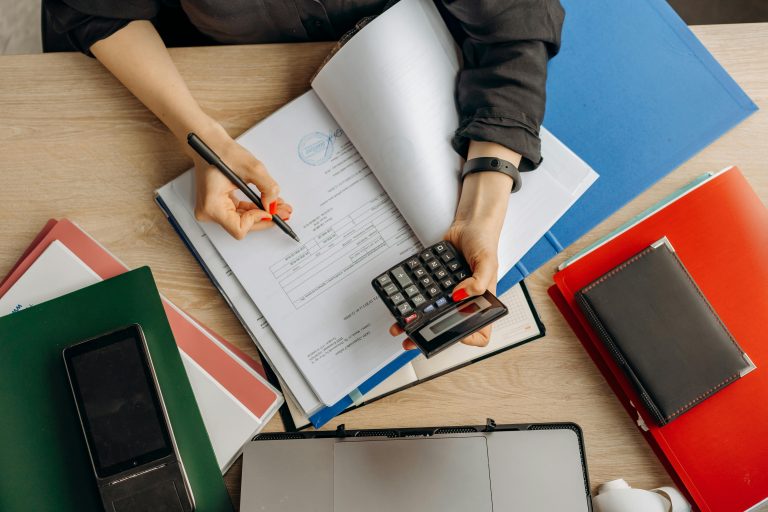 ¿Qué es el modelo 303 del IVA trimestral y cuándo debes presentarlo?